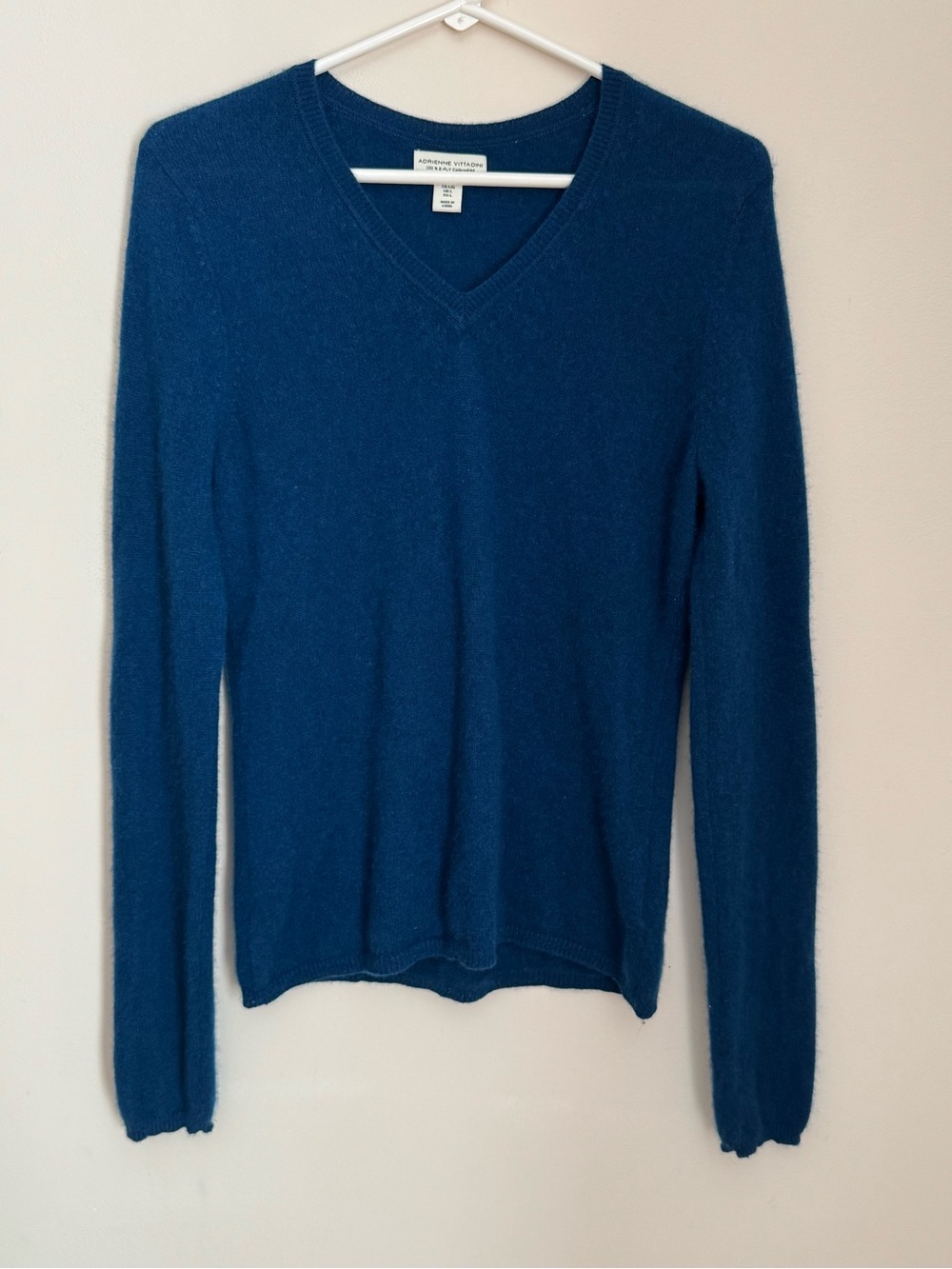 Adrienne Vittadini 100% 2-Ply Cashmere V-Neck Sweater Women’s Size Large Blue